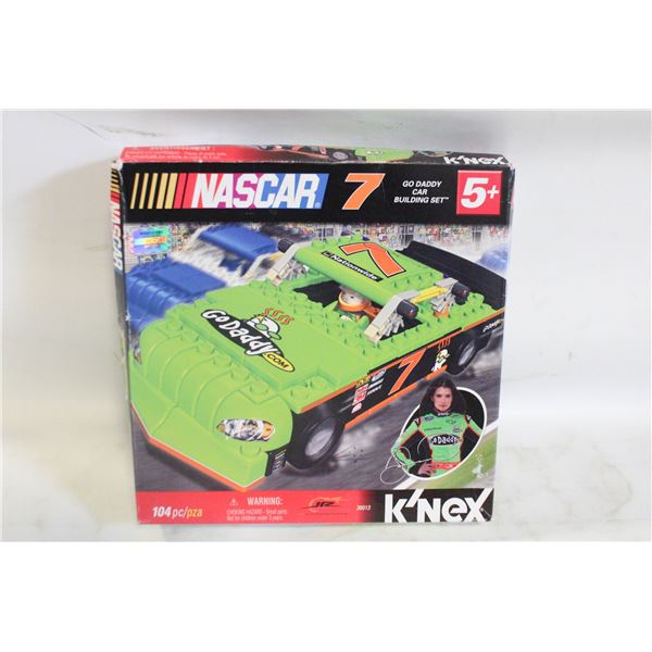 NASCAR K'NEX 104PC BUILDING SET, SEALED CONTENTS