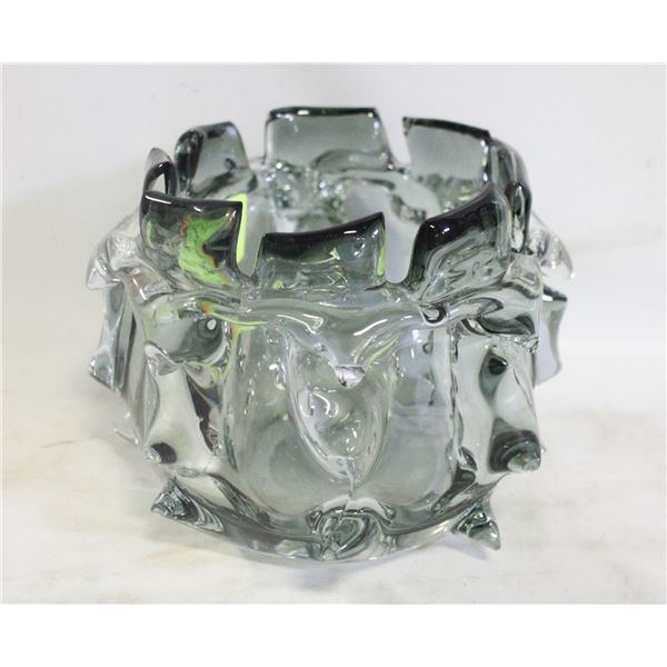 ART GLASS VASE WITH SPIKES