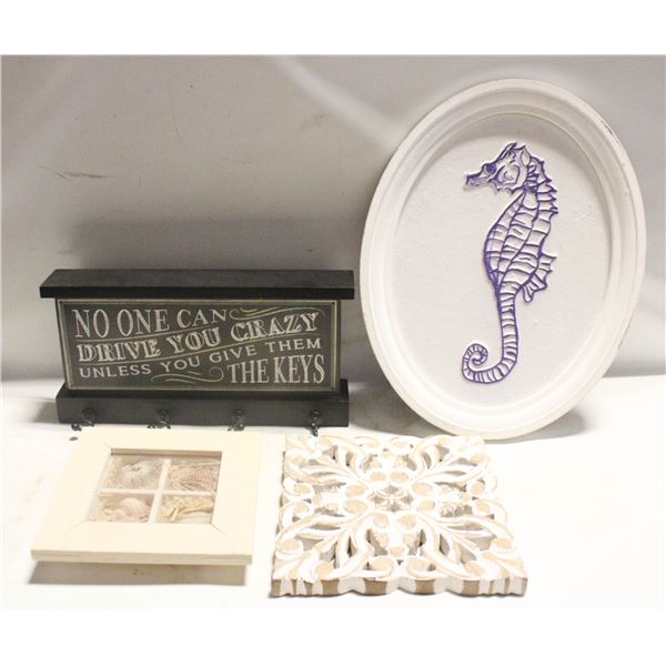 FLAT OF 4 WALL PLAQUES