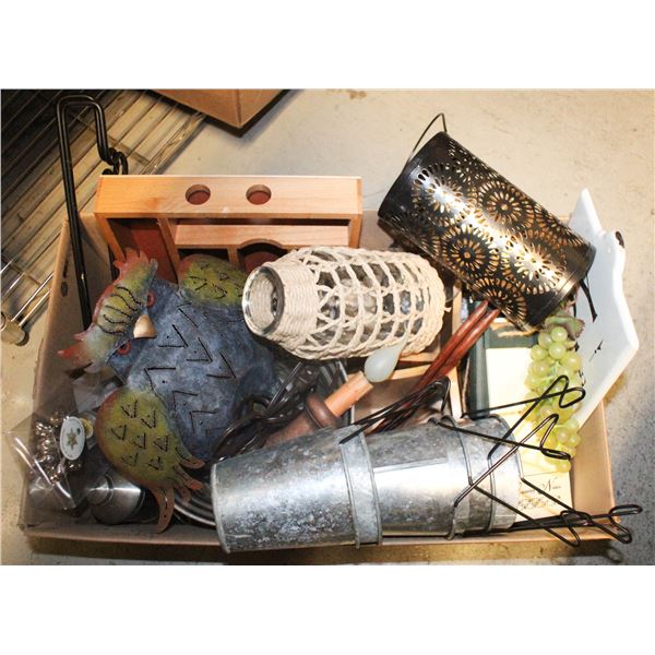 ESTATE COLLECTION OF VARIOUS DECOR ITEMS