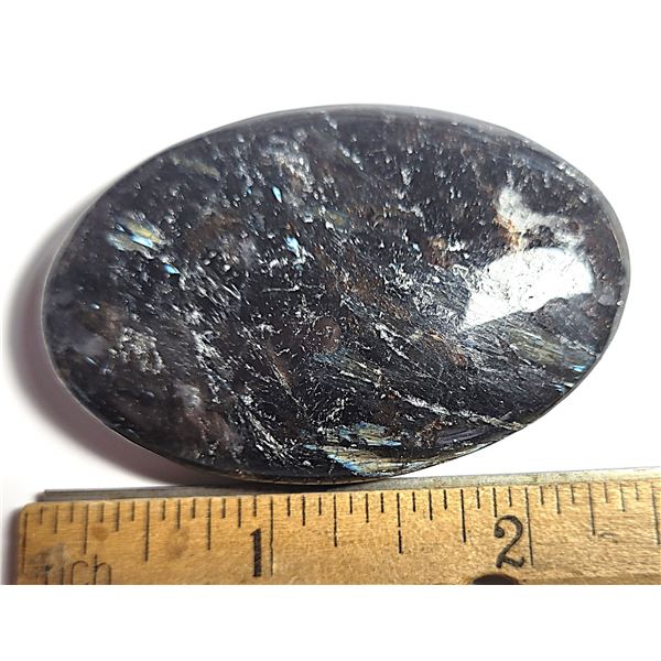 18)  NATURAL OVAL ARFUEDSDNITE