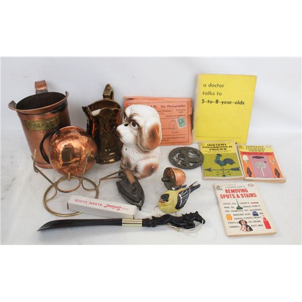 VINTAGE LOT WITH BRASS ITEMS