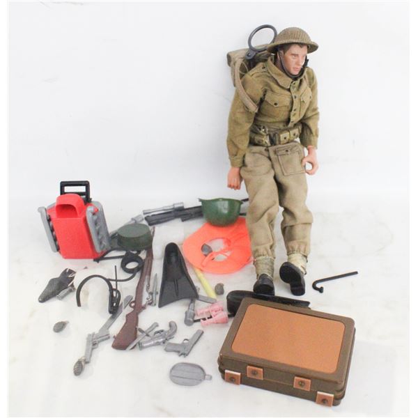 VINTAGE G.I.JOE + G.I.JOE/BIG JIM ACCESSORIES
