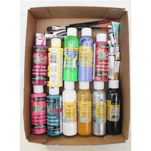 FLAT OF CRAFT PAINT