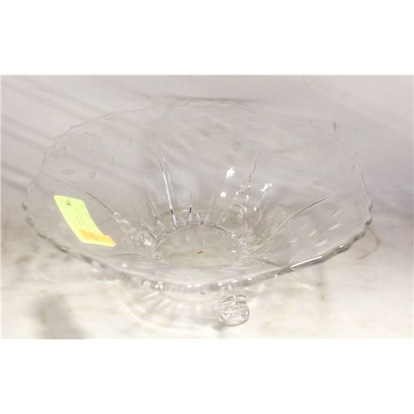MID CENTURY MCKEE GLASS VINTAGE FOOTED