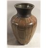 Image 1 : CERAMIC VASE