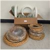 Image 1 : Craft Wreaths and Cones