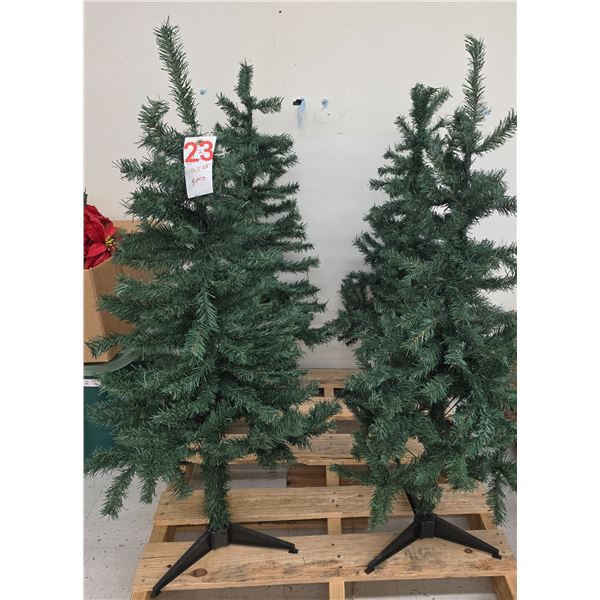 4’ Tall Christmas Tree (x4)