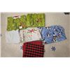 Image 6 : Christmas Hats, Stocking, Tablecloths, Placemats, etc.