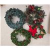 Image 4 : Christmas Tree Ornaments, Wreaths, etc.