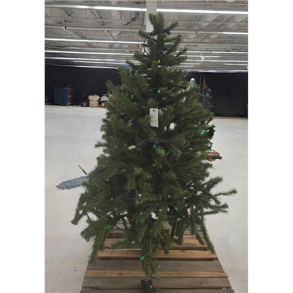6 ½’ Christmas Tree w/ Lights