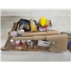 Image 1 : Pallet Lot of Paint and Painting Supplies