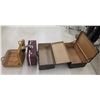 Image 2 : (4) Vintage Suitcases