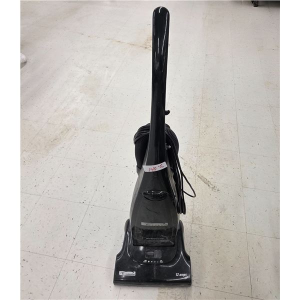 Kenmore Vacuum Cleaner – Works