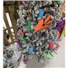 Image 3 : 6’ Decorated Christmas Tree – Summer