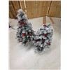 Image 2 : 4’ Decorated Christmas Trees (x2)