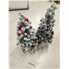 Image 3 : 4’ Decorated Christmas Trees (x2)