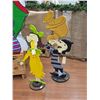Image 4 : Christmas Whoville Music Hall Display