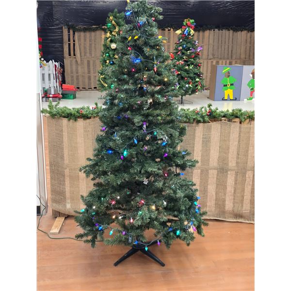 6’ Christmas Tree w/ Lights – Working