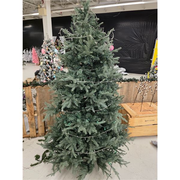 7’ Christmas Tree w/ Lights – Working