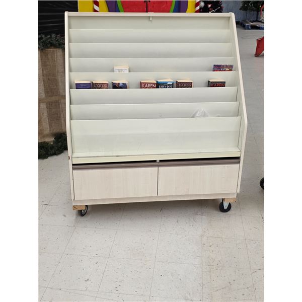 Magazine/Book Rack on Wheels – 4’x 2’x 5’