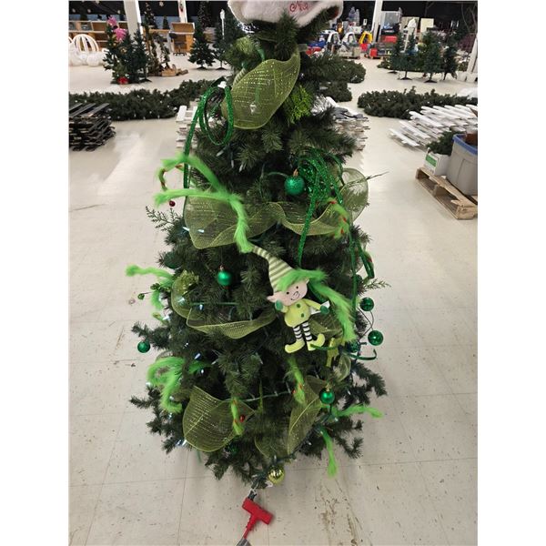 4’ Decorated “Green” Christmas Tree w/ Lights - Working