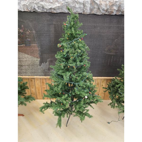 6’ Christmas Tree w/ Lights – Working