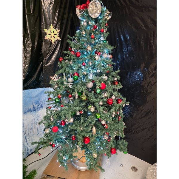 6’ Decorated Christmas Tree w/ Blue Lights – Working