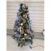 Image 4 : 6’ Decorated Christmas Tree w/ Lights