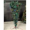 Image 2 : Upside-Down Christmas Tree w/ Lights (Multicoloured) – 8’ Tall