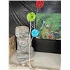 Image 3 : Whoville Flag and Display Pieces