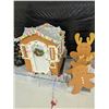 Image 1 : Gingerbread Playhouse w/ Gingerbread Figures