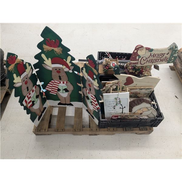 Pallet of Wooden Christmas Décor, etc.