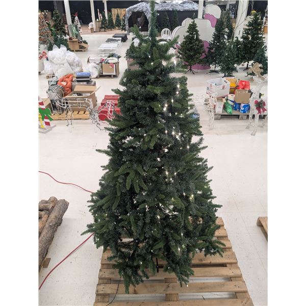 6’ Christmas Tree w/ Lights