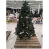 Image 2 : 6’ Christmas Tree w/ Lights