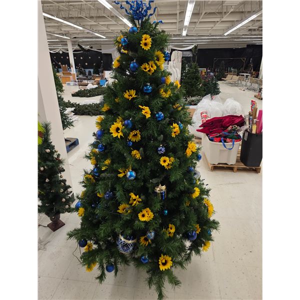 6’ Decorated Christmas Tree – Blue w/ Yellow Flowers