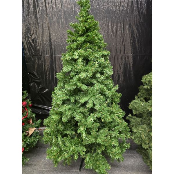 7’ Christmas Tree