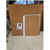 Image 1 : Corkboard Lot