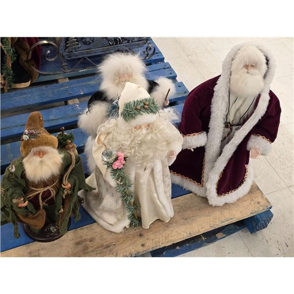 (4) Christmas Santas