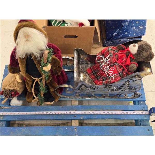 Christmas Décor Lot - Sleigh, Bear, Santa