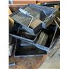 Image 3 : Lot of Assorted Paint and Painting Supplies