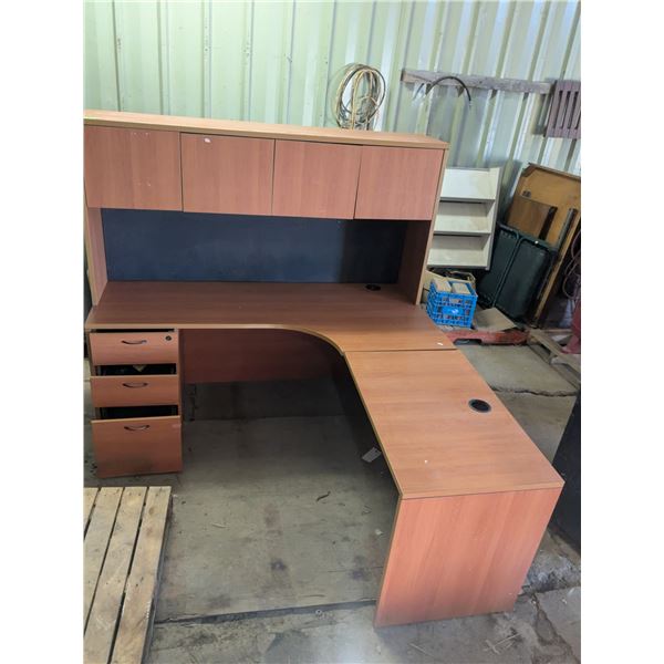 Large Corner Desk Unit, 3 Pieces – 6’ x 6’ x 5 ½’