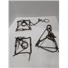 Image 1 : (3) Vintage Small Animal Traps