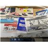 Image 6 : Vintage Paper Lot – Books, Magazines, Newspapers, etc.