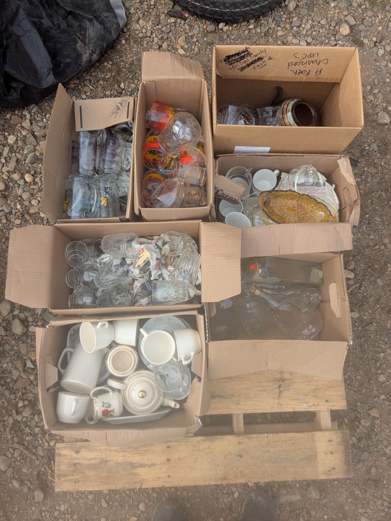 Pallet Lot – (7) Boxes Assorted Glassware - Schmalz Auctions