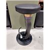 Image 1 : TABOURET DE BAR "JAMBES DE FEMME" SIÈGE SIMILICUIR NOIR