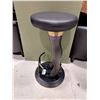 Image 1 : TABOURET DE BAR "JAMBES DE FEMME" SIÈGE SIMILICUIR NOIR