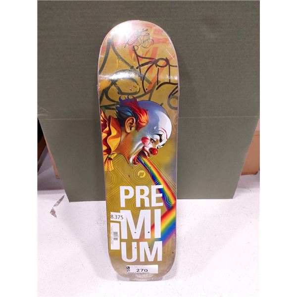 PLANCHE DE SKATE 8.375 X 32.48 PREMIUM SKATEBOARDS CLOWN HOUSE, (NEUVE)