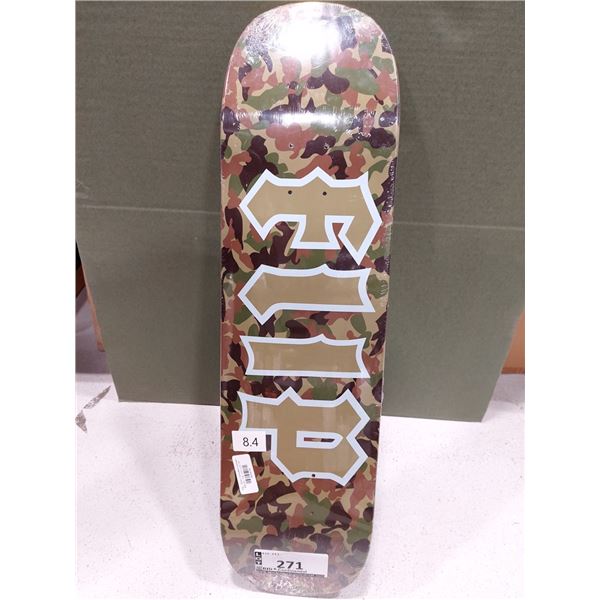 PLANCHE DE SKATE 8.4 X 31.73 FLIP TEAM CANCELLED COMBAT, (NEUVE)
