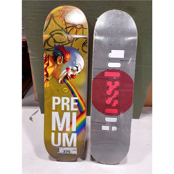 LOT DE 2 PLANCHES DE SKATE PREMIUM SKATEBOARDS ET JART, (NEUVES)